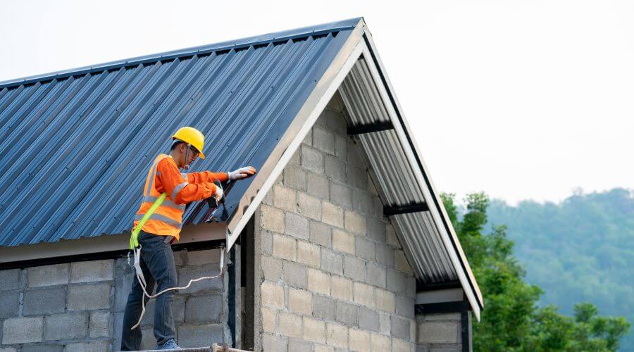 Expert Emergency Roof Repairs services in Smithland, KY